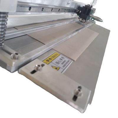 qualité Machine à rainures en V semi-automatique pour carton et carton rigide haute précision ± 0,1 mm usine