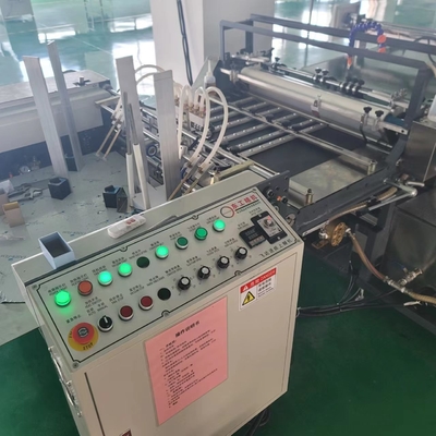 品質 Sheet Fed Paper Box Cover Gluing Machine Wine Box Cover Pasting Machine For Finishing 工場